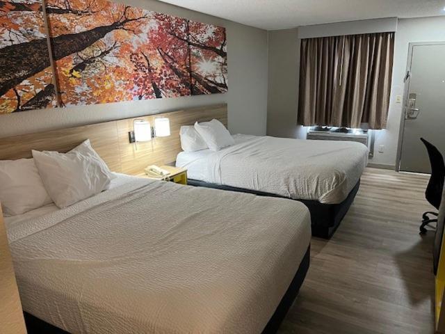 Days Inn By Wyndham קרת'ג' מראה חיצוני תמונה
