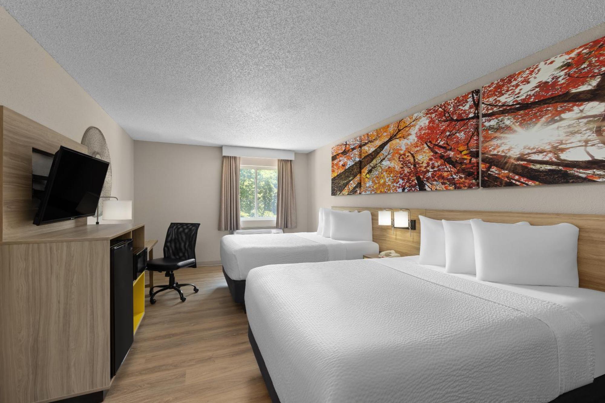 Days Inn By Wyndham קרת'ג' מראה חיצוני תמונה